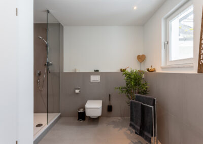 C8 Loft in Überlingen: stilvolle Ferienwohnung in der Altstadt mit hochwertiger Ausstattung, Parkplatz und kurzen Wegen zum Bodensee.
