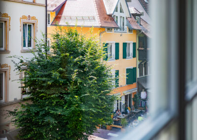 C8 Loft in Überlingen: stilvolle Ferienwohnung in der Altstadt mit hochwertiger Ausstattung, Parkplatz und kurzen Wegen zum Bodensee.